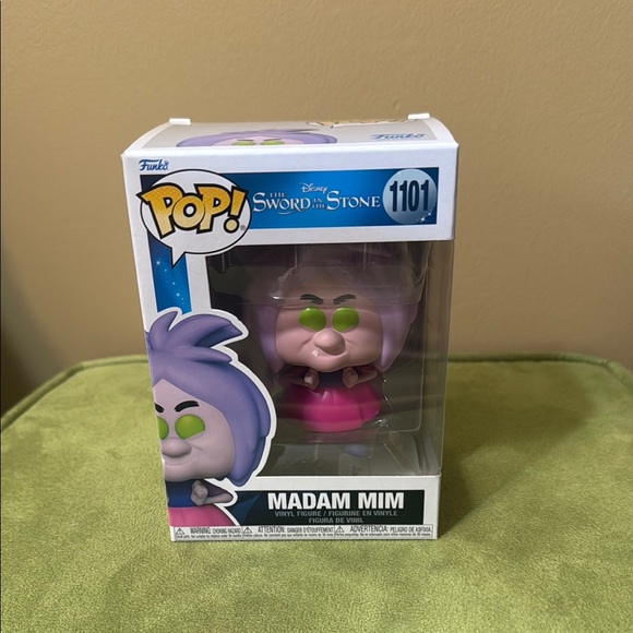 Funko POP Pop! Disney: Sword in The Stone - Madam Mim - Picture 3 of 8